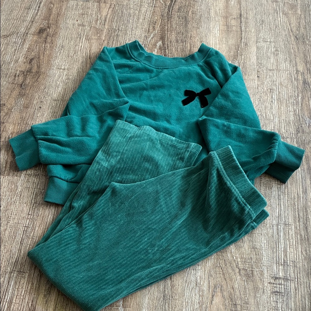 Kids Green Sweater and Pants Set with Bow Detail